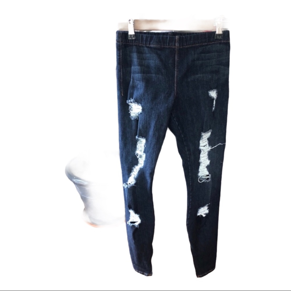 Joe’s ((Anthropologie)destroyed jean leggings. XS